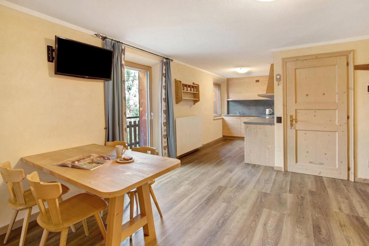 Appartamento Nonna Engadina Chalet Livigno Exterior photo