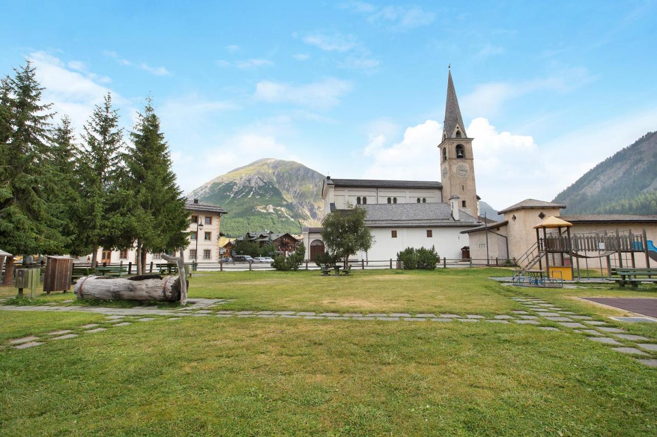 Appartamento Nonna Engadina Chalet Livigno Exterior photo